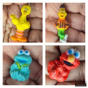 Vintage Sesame Street Mini Figures Charm Lot Big Bird Elmo Ernie Cookie Monster